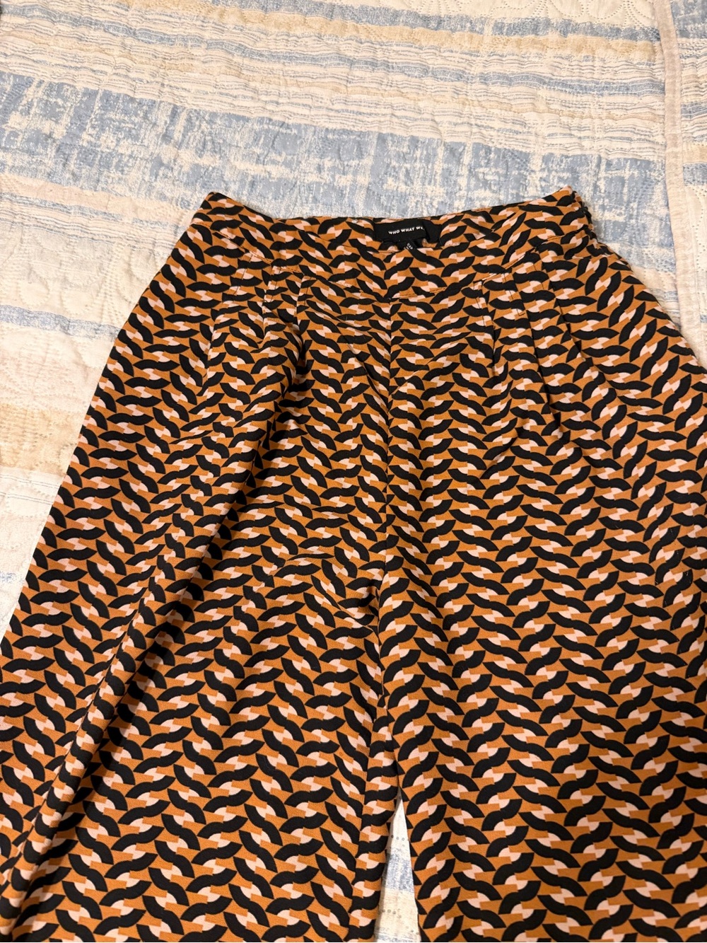 Who What Wear Wide-Leg Pants in Black & Tan Geometric Print